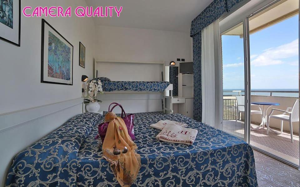 Hotel 2000 Римини Экстерьер фото