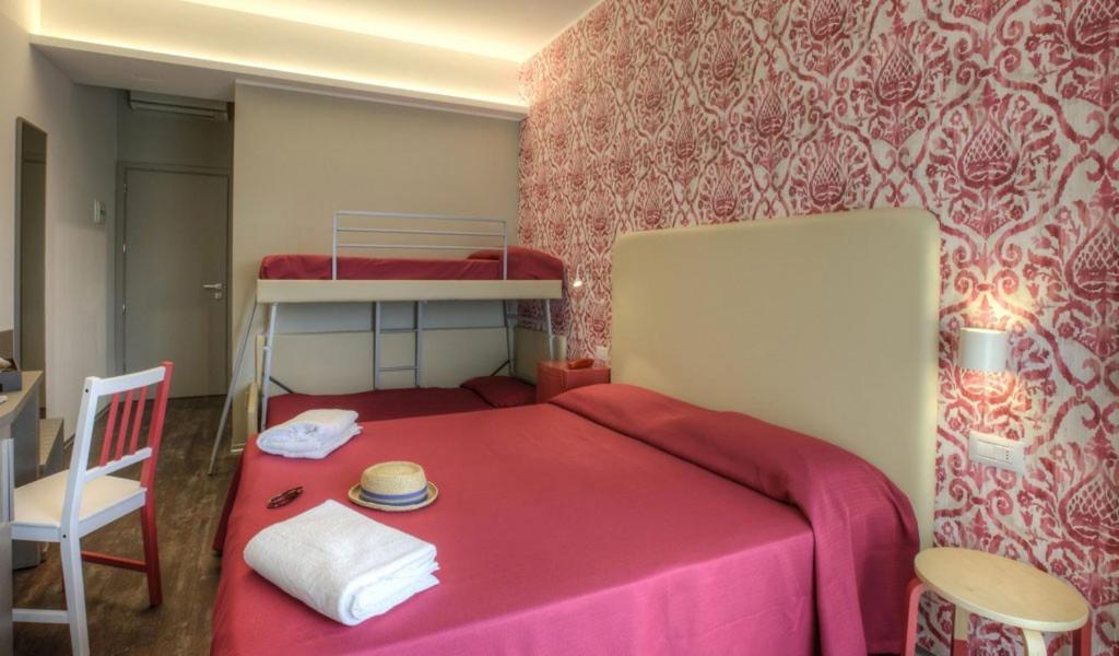 Hotel 2000 Римини Экстерьер фото